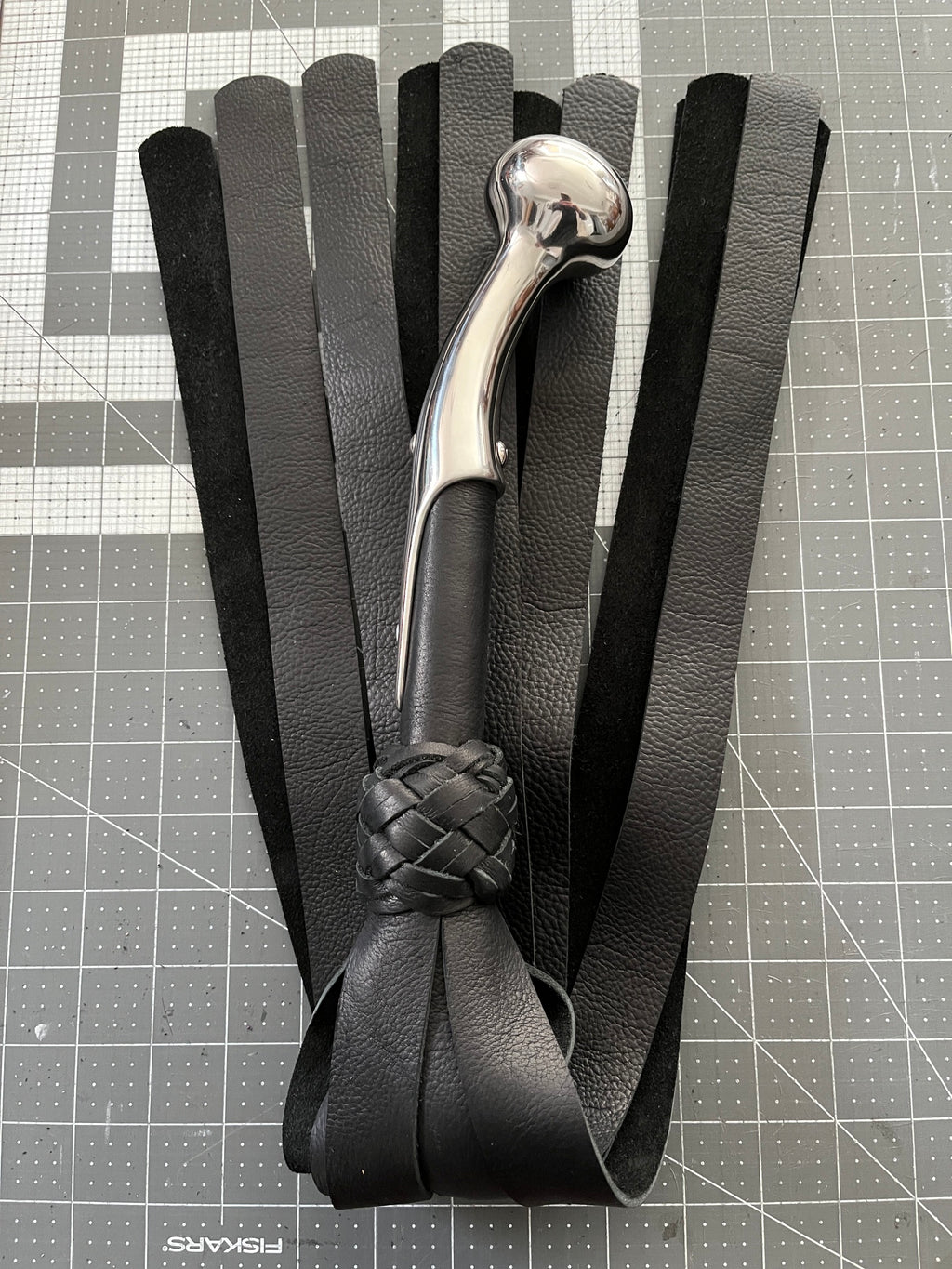 Thud Style Steel Handle Flog
