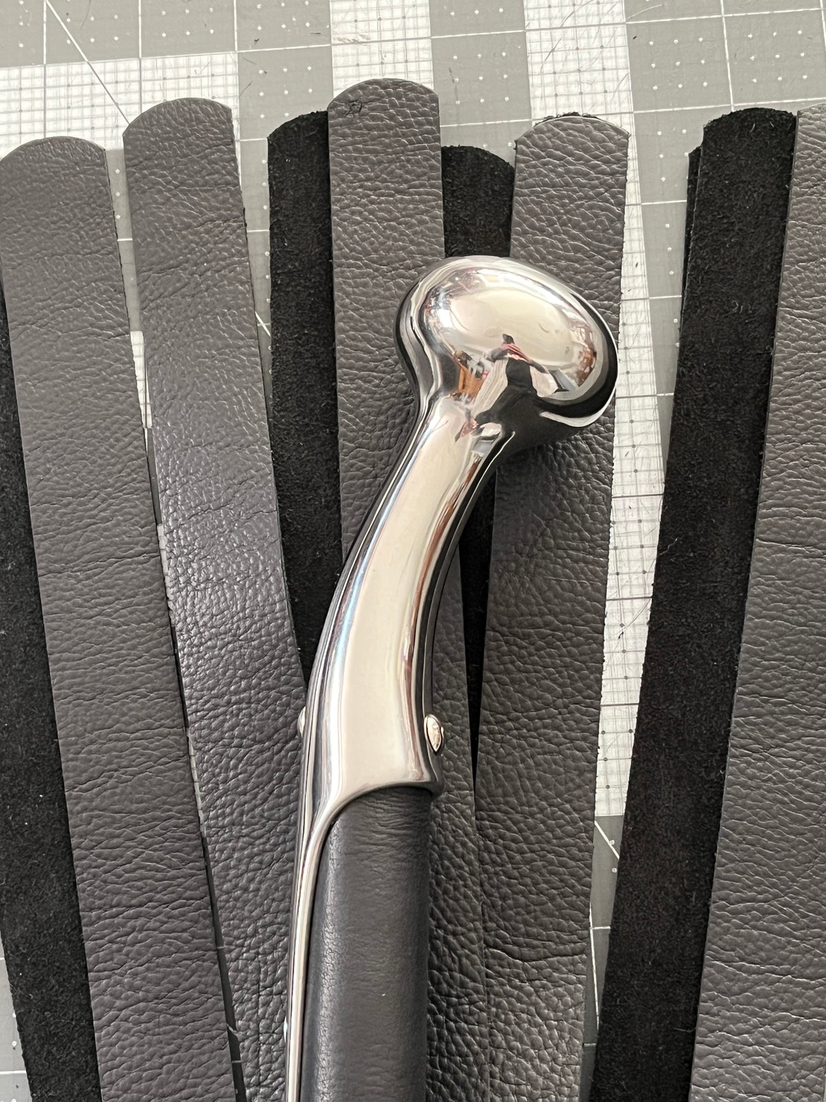Thud Style Steel Handle Flog
